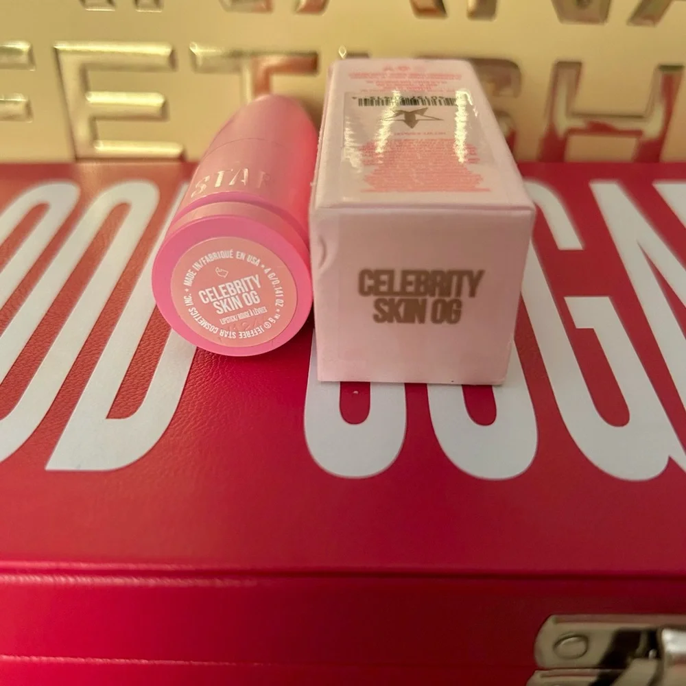 CELEBRITY SKIN OG Jeffree Star Velvet Trap